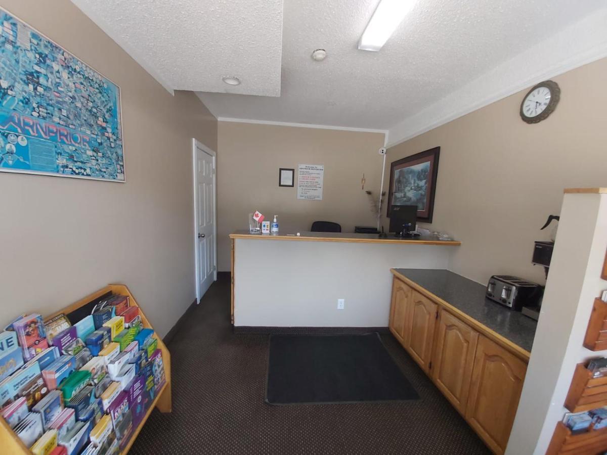 Arnprior Motor Inn Exteriör bild