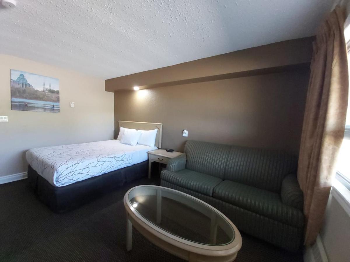 Arnprior Motor Inn Exteriör bild