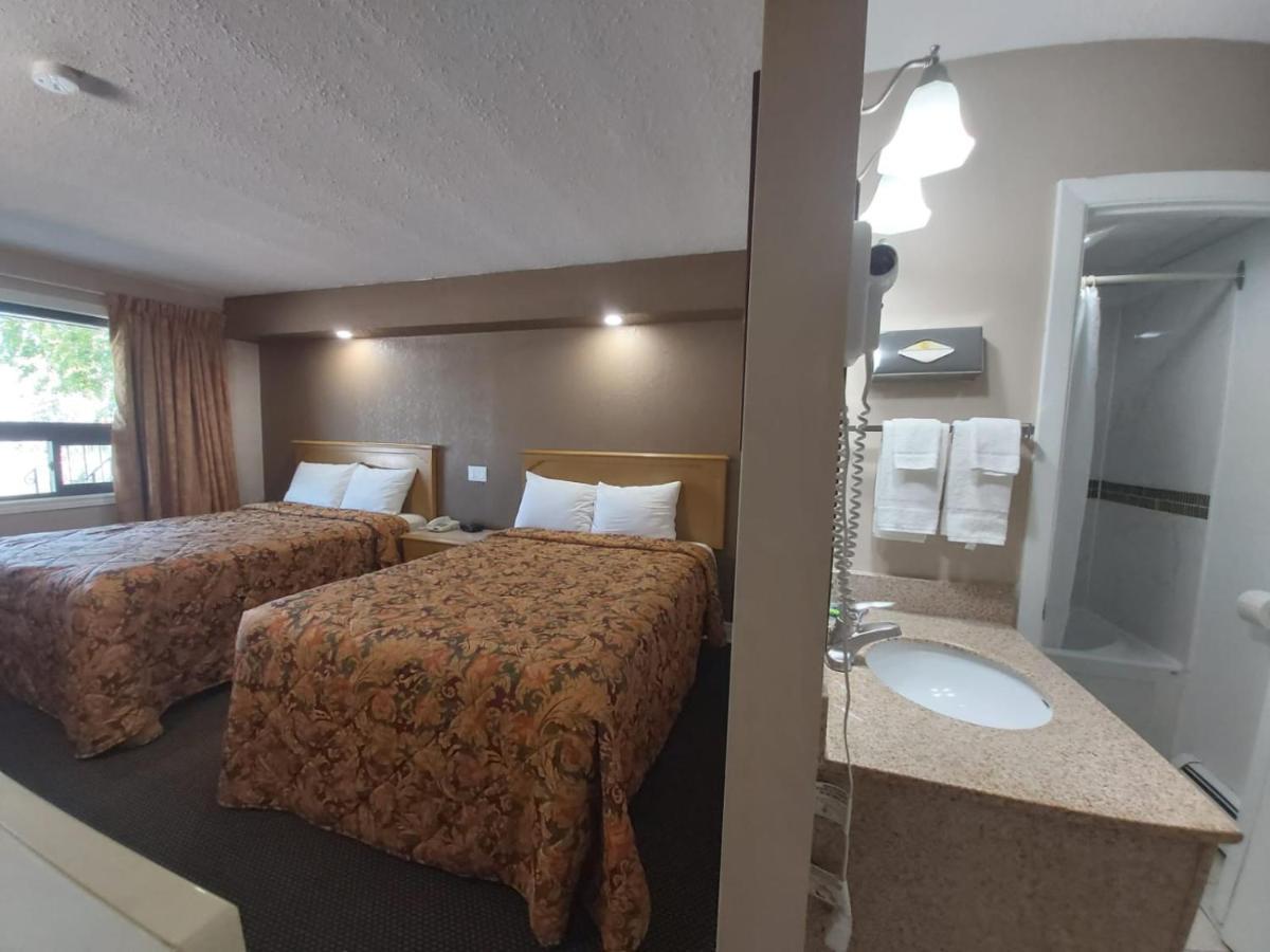 Arnprior Motor Inn Exteriör bild