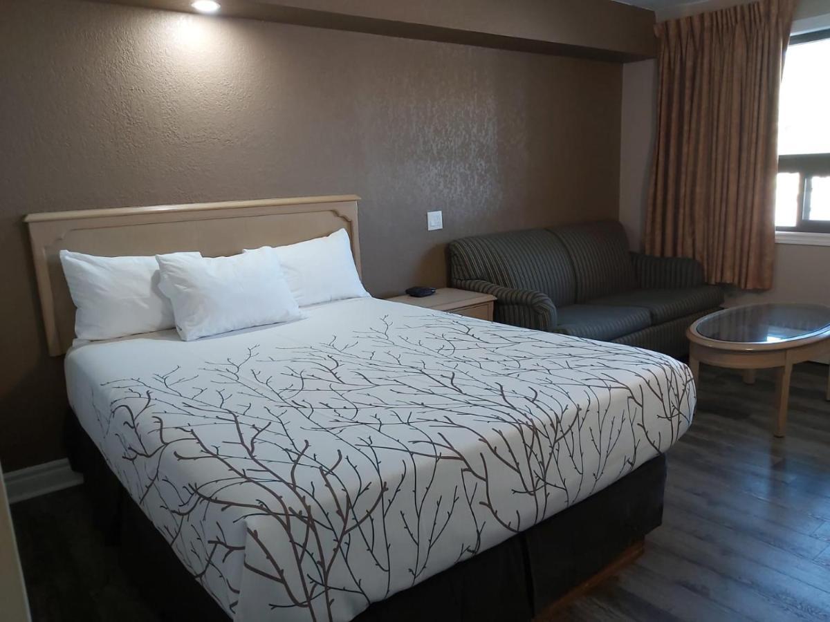 Arnprior Motor Inn Exteriör bild