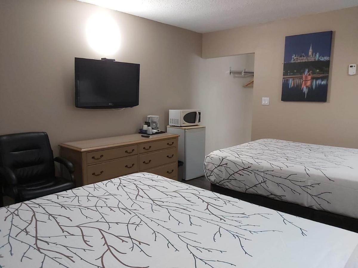 Arnprior Motor Inn Exteriör bild