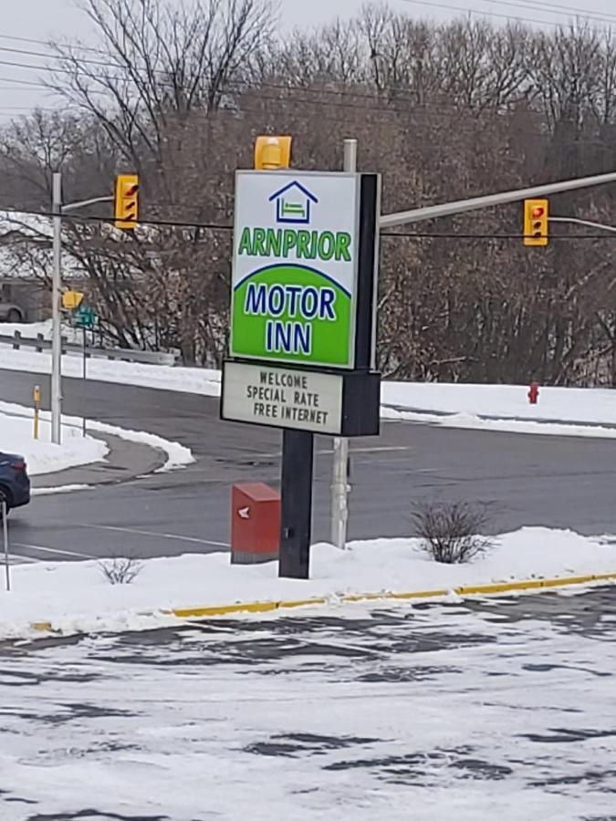 Arnprior Motor Inn Exteriör bild
