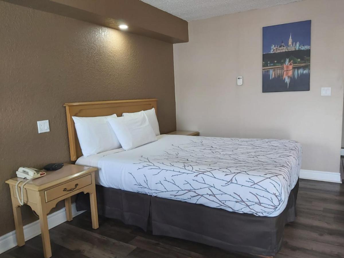 Arnprior Motor Inn Exteriör bild