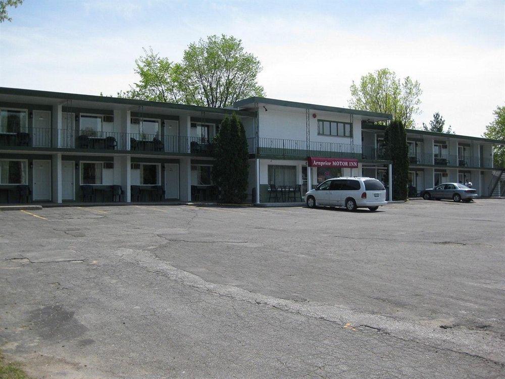 Arnprior Motor Inn Exteriör bild